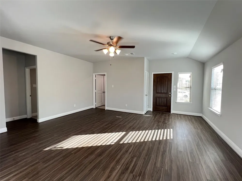1428 Warringwood Drive Greenville, TX 75402