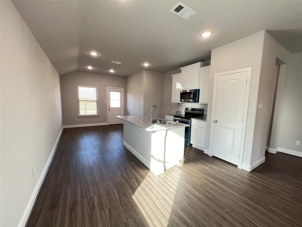 1428 Warringwood Drive Greenville, TX 75402