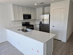 5211 Red Drum Dr Baytown, TX 77520