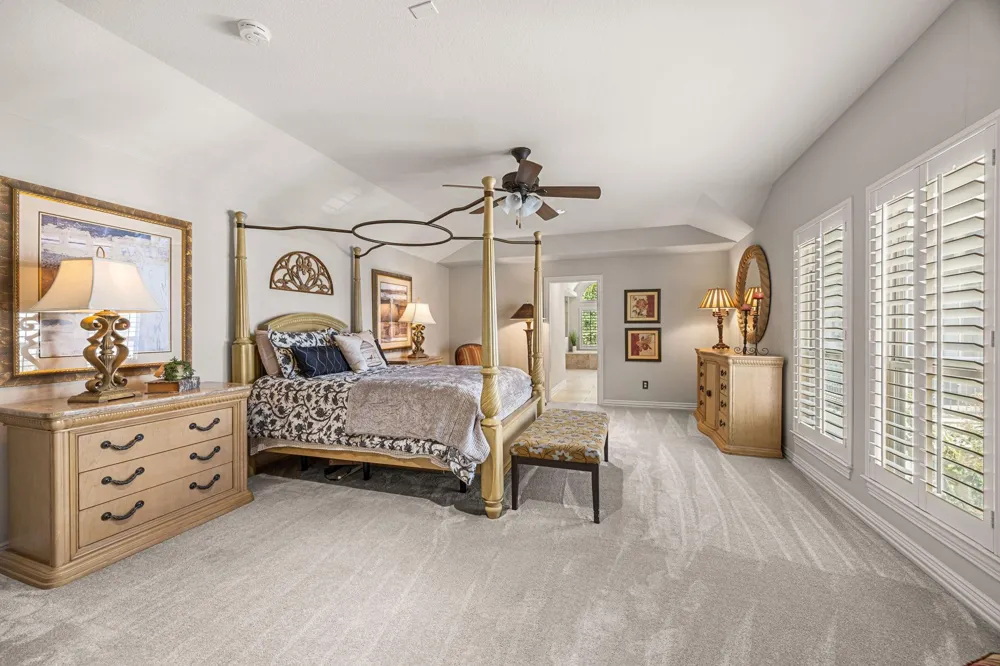 5 Schwab Lane Houston, TX 77055