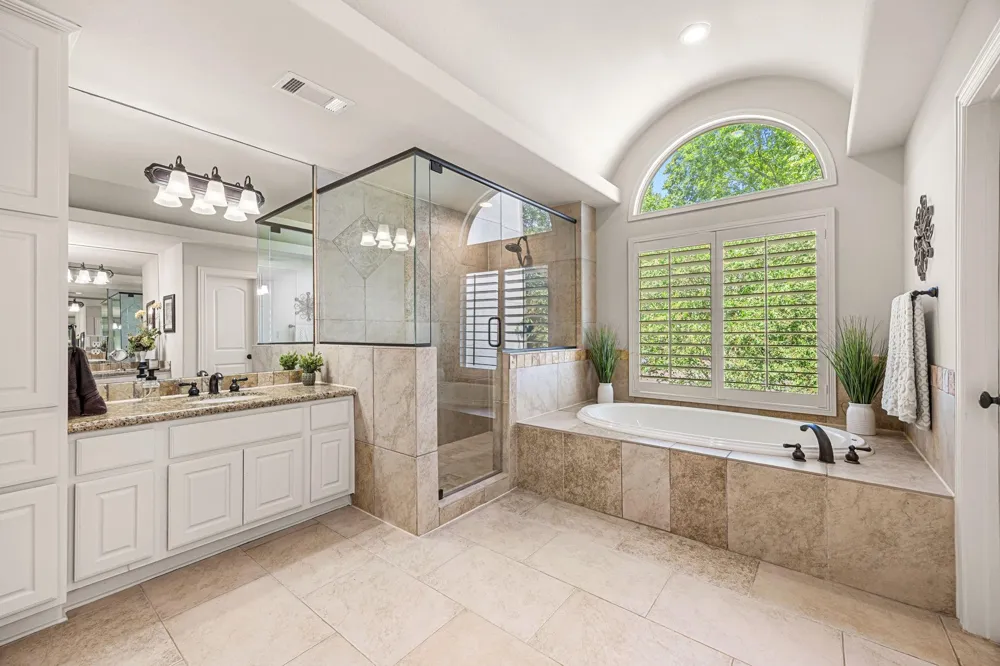 5 Schwab Lane Houston, TX 77055