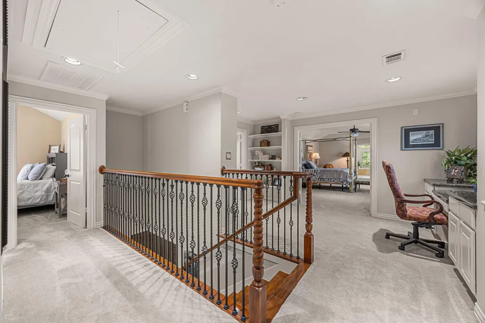 5 Schwab Lane Houston, TX 77055