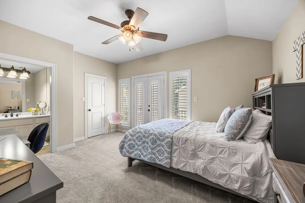 5 Schwab Lane Houston, TX 77055
