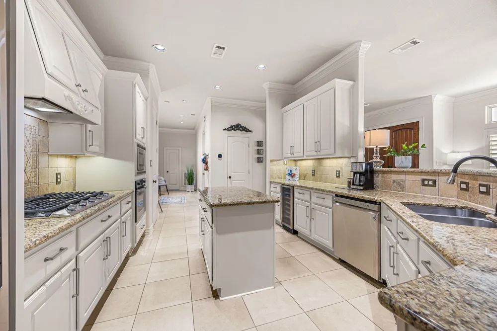 5 Schwab Lane Houston, TX 77055