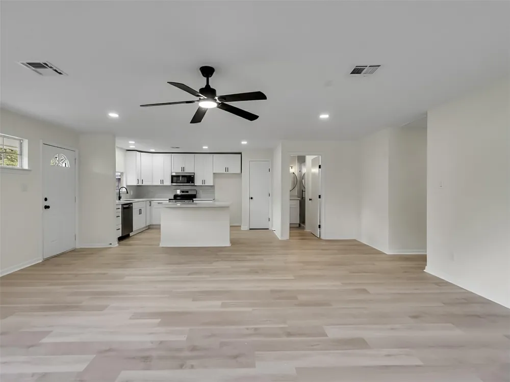 215 Sparkling Water Drive Huffman, TX 77336