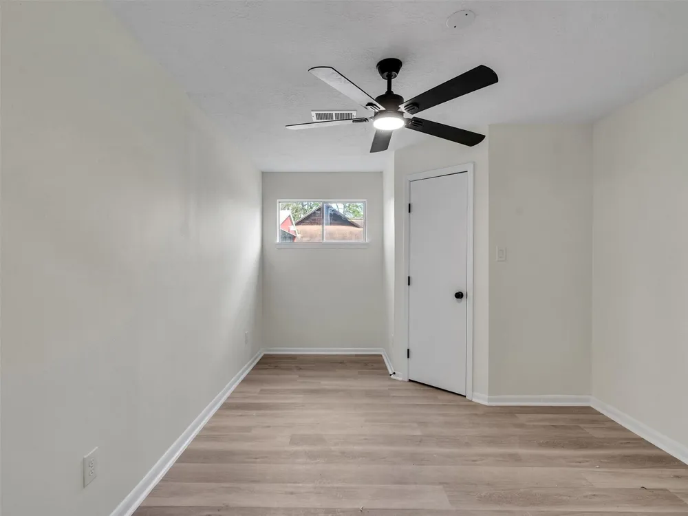 215 Sparkling Water Drive Huffman, TX 77336