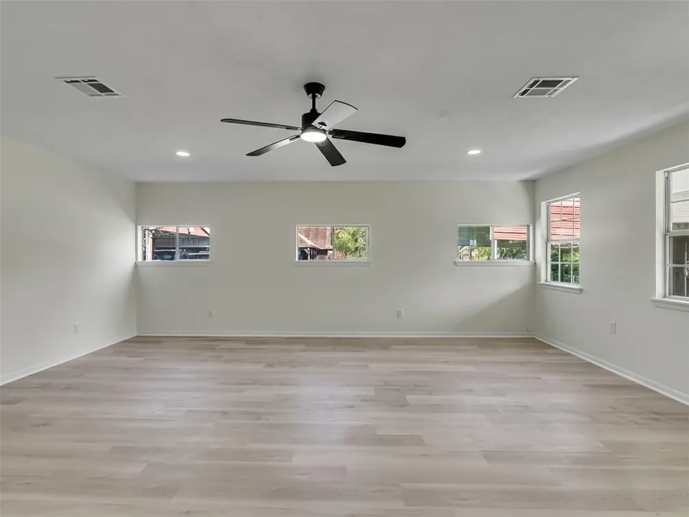 215 Sparkling Water Drive Huffman, TX 77336