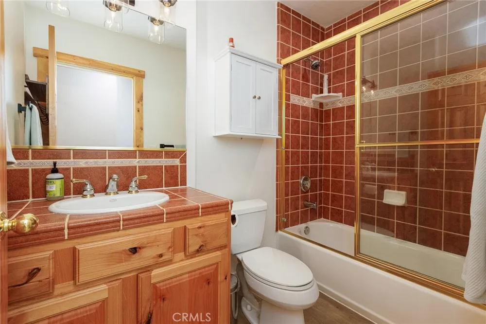 180 Grass Valley Road #33 Lake Arrowhead, CA 92352