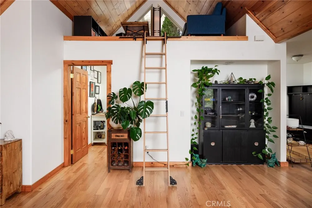 180 Grass Valley Road #33 Lake Arrowhead, CA 92352