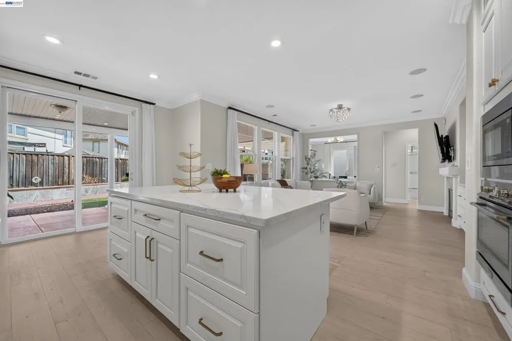 2758 Sea Horse Ct Hayward, CA 94545