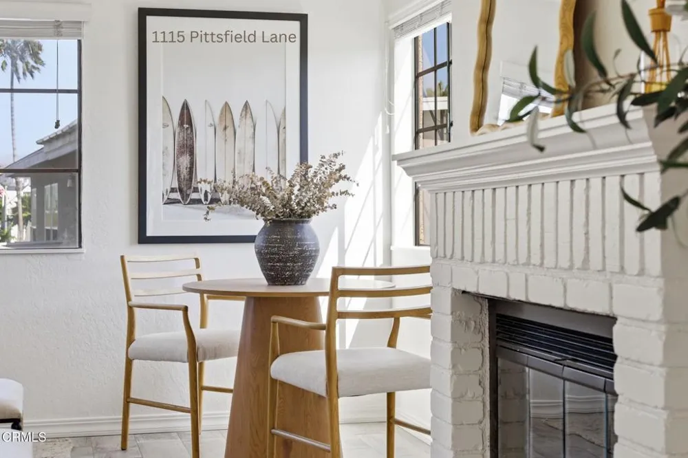 1115 Pittsfield Lane Ventura, CA 93001
