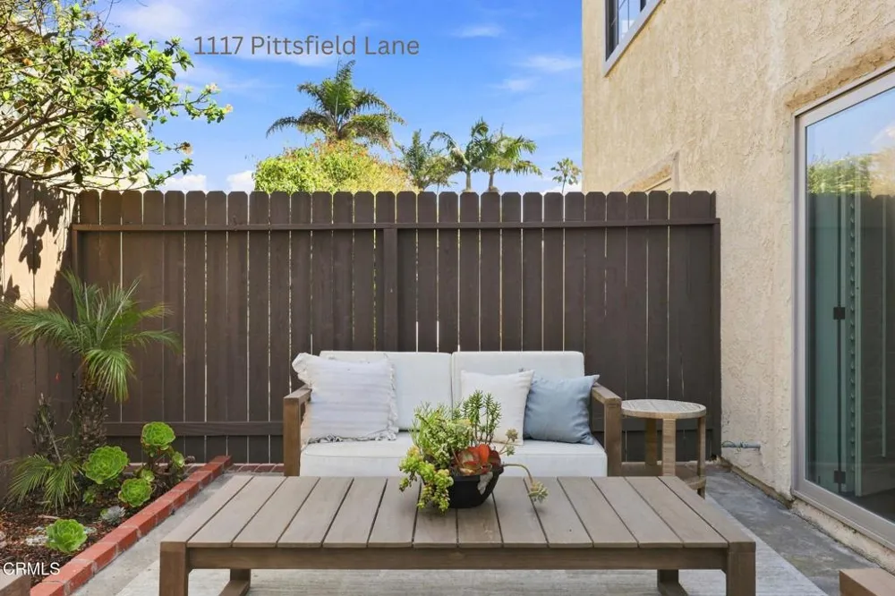 1115 Pittsfield Lane Ventura, CA 93001