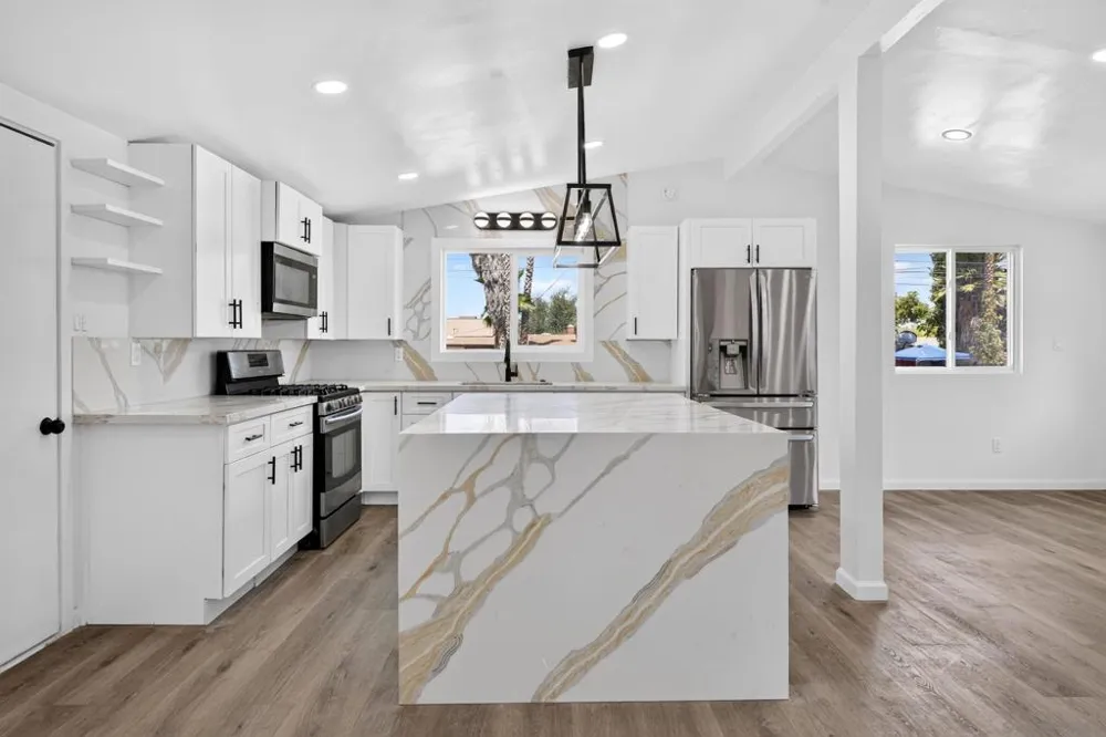 669 Skyview St El Cajon, CA 92020