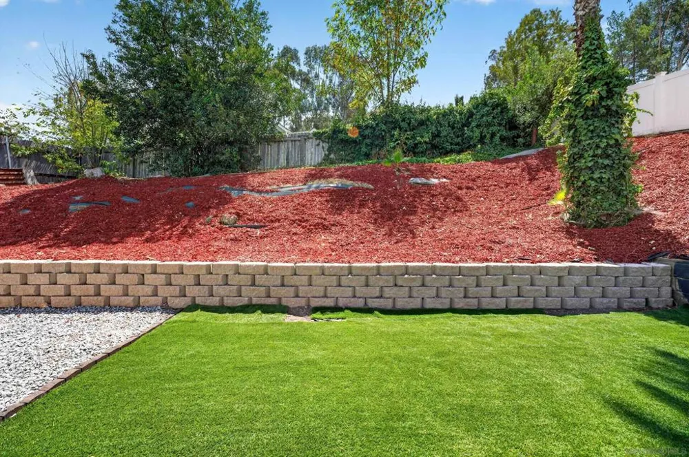 669 Skyview St El Cajon, CA 92020
