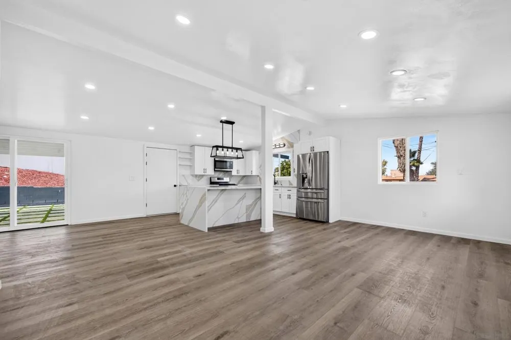 669 Skyview St El Cajon, CA 92020
