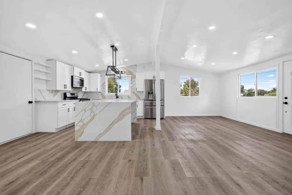669 Skyview St El Cajon, CA 92020