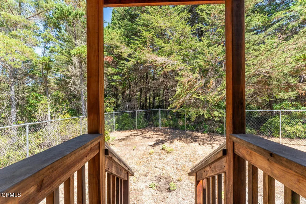31290 Thomas Lane Fort Bragg, CA 95437