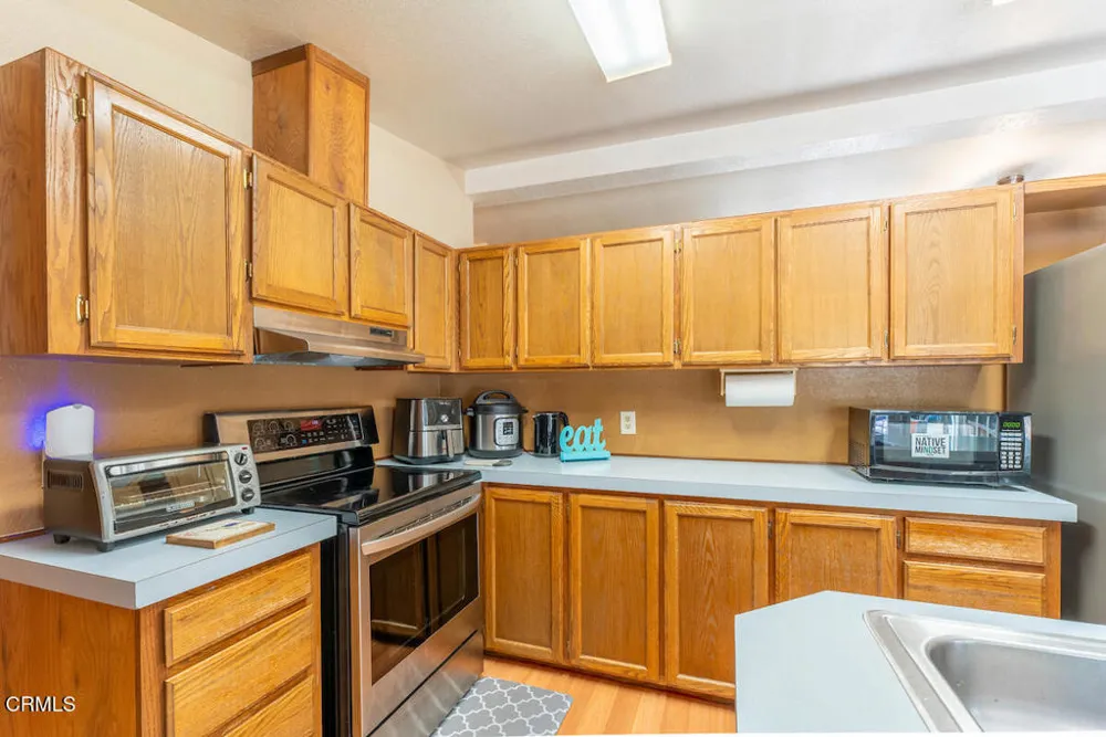 31290 Thomas Lane Fort Bragg, CA 95437