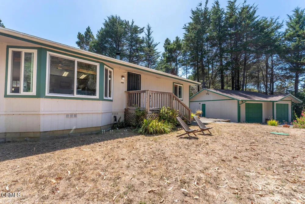 31290 Thomas Lane Fort Bragg, CA 95437
