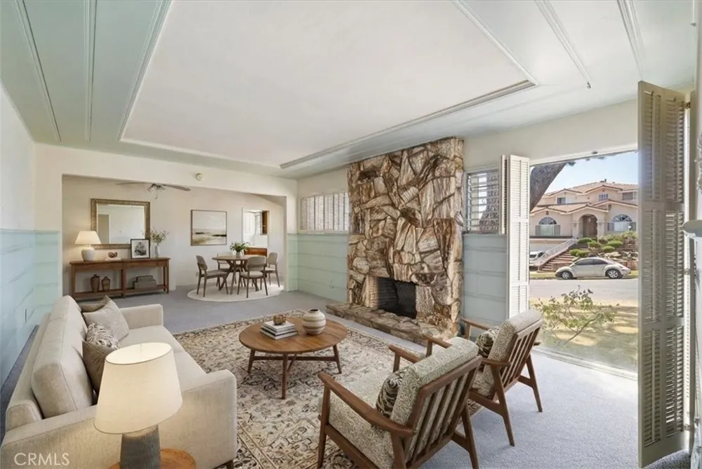 4115 W 61st Los Angeles, CA 90043
