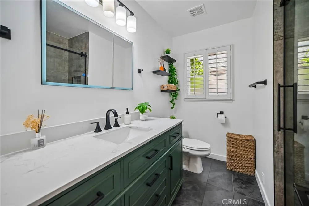 18765 Labrador Street Northridge, CA 91324
