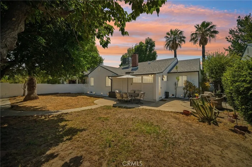 18765 Labrador Street Northridge, CA 91324