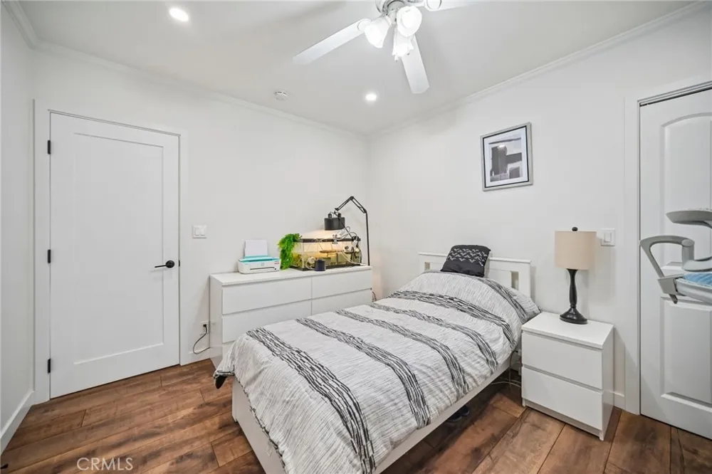 18765 Labrador Street Northridge, CA 91324