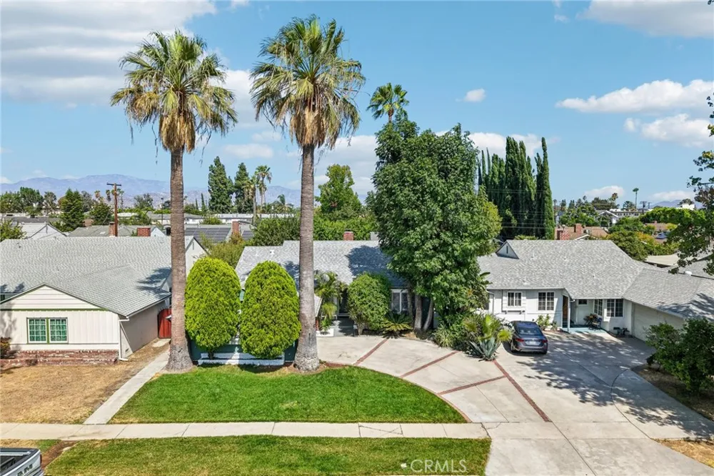 18765 Labrador Street Northridge, CA 91324