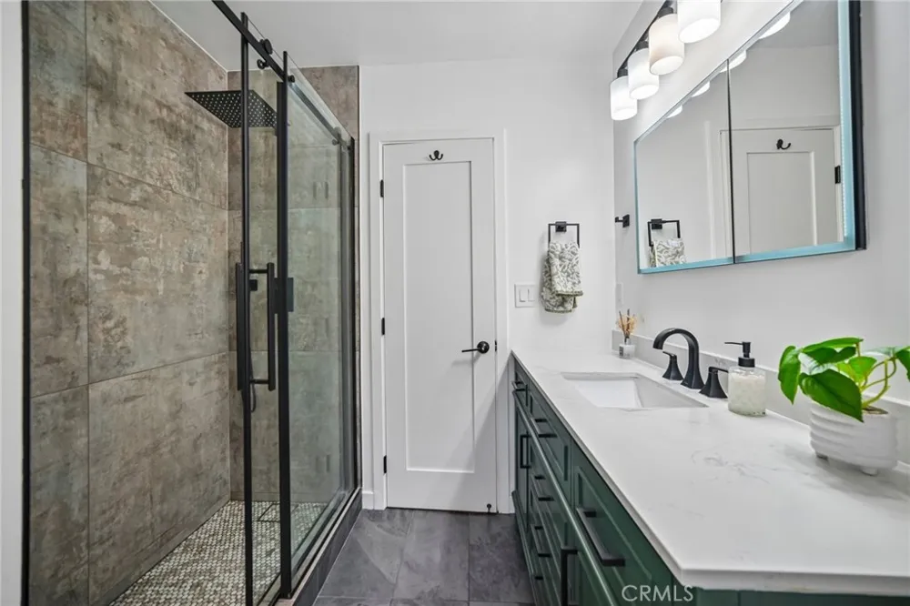 18765 Labrador Street Northridge, CA 91324