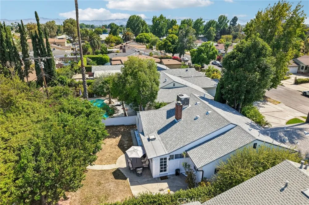 18765 Labrador Street Northridge, CA 91324