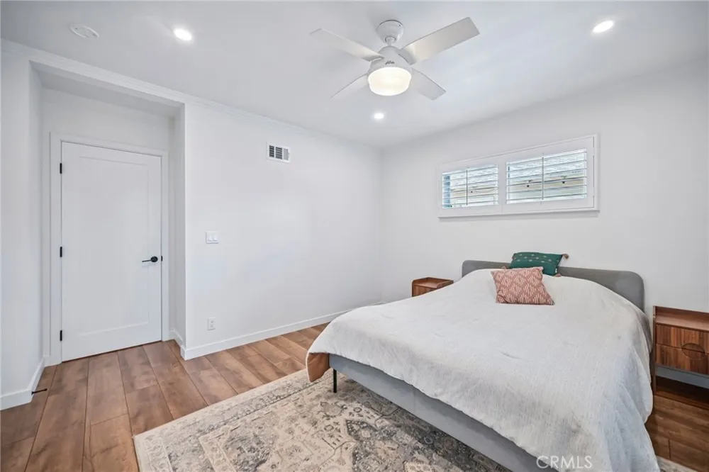 18765 Labrador Street Northridge, CA 91324