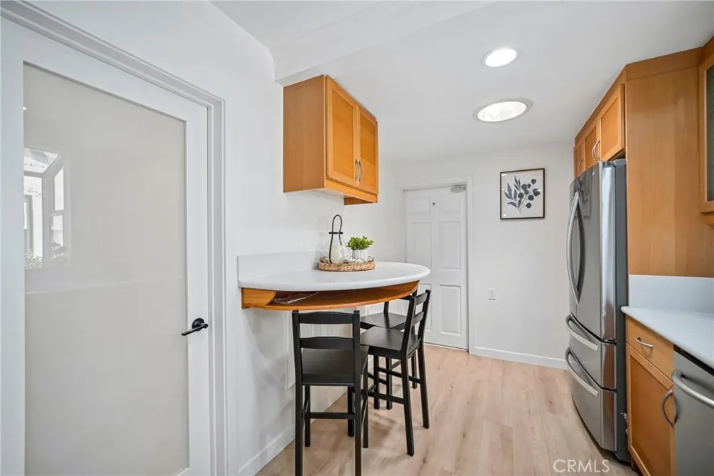 18765 Labrador Street Northridge, CA 91324