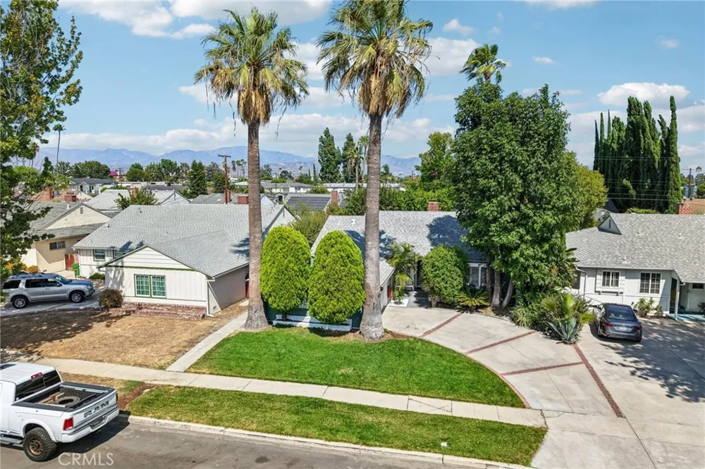 18765 Labrador Street Northridge, CA 91324