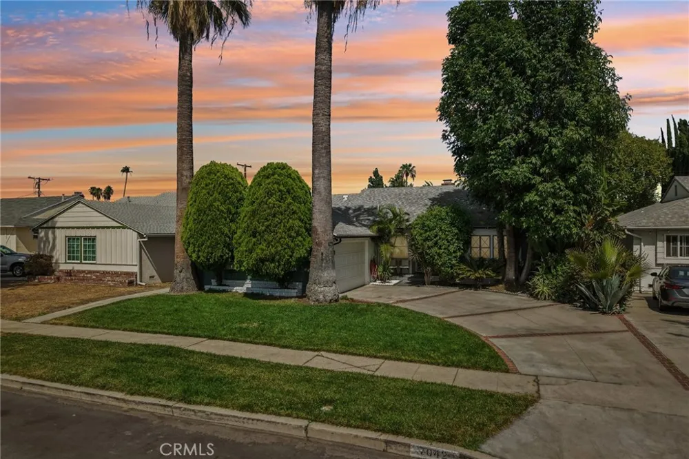18765 Labrador Street Northridge, CA 91324