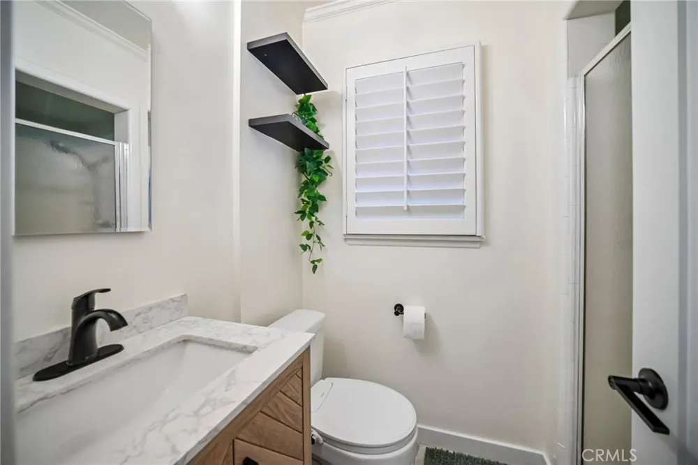 18765 Labrador Street Northridge, CA 91324
