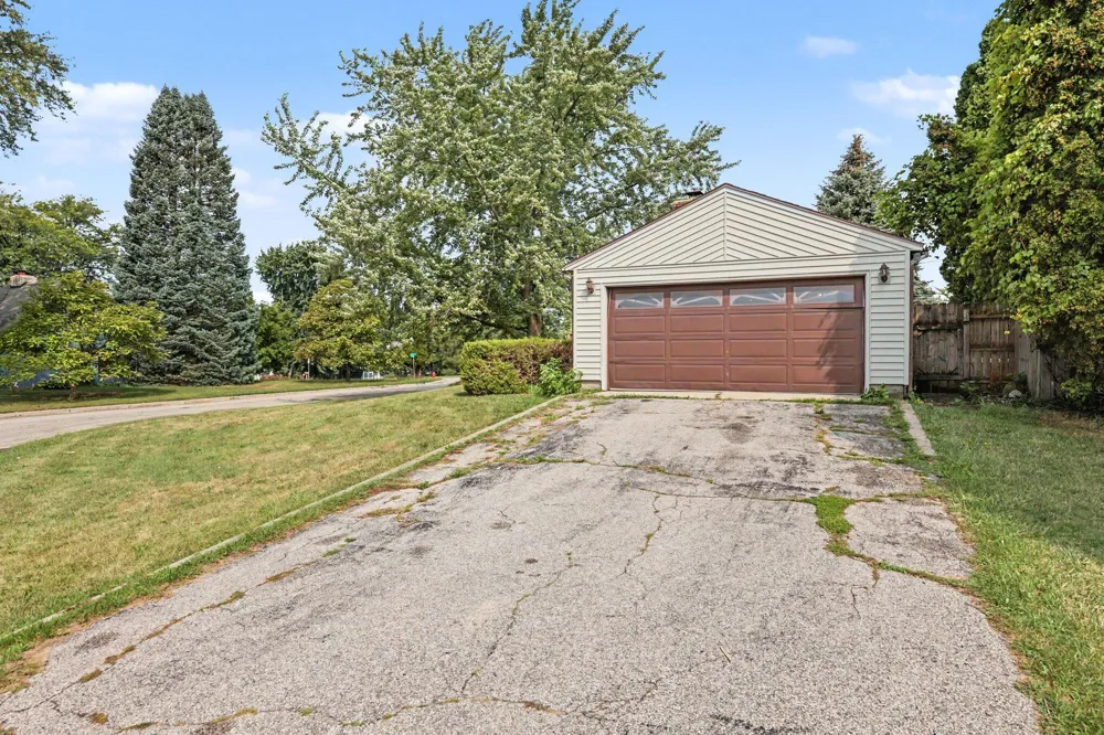 736 Michigan Street Fremont, MI 49412