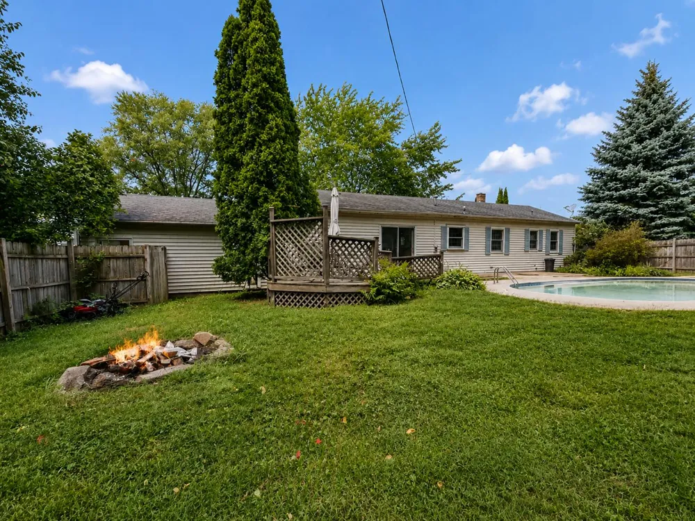 736 Michigan Street Fremont, MI 49412
