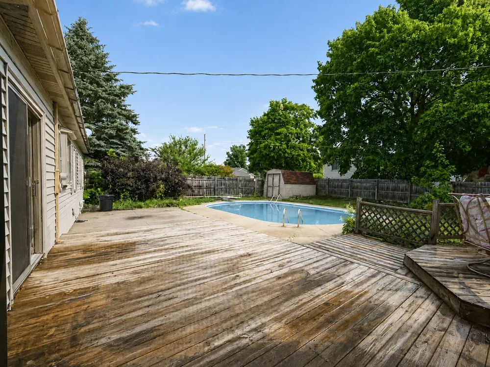 736 Michigan Street Fremont, MI 49412