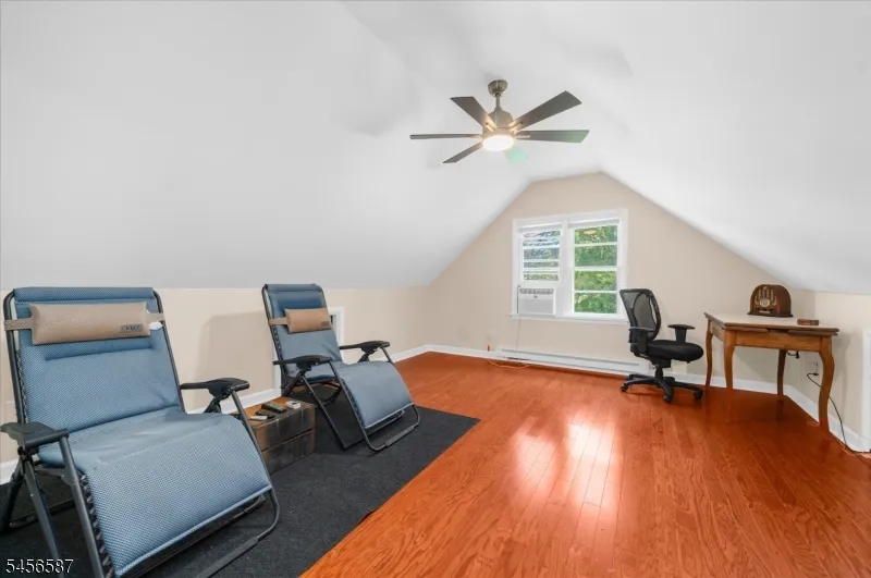 16 Abbott Ct Flemington, NJ 08822