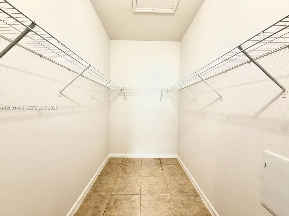 3431 W 80th St #207 Hialeah, FL 33018