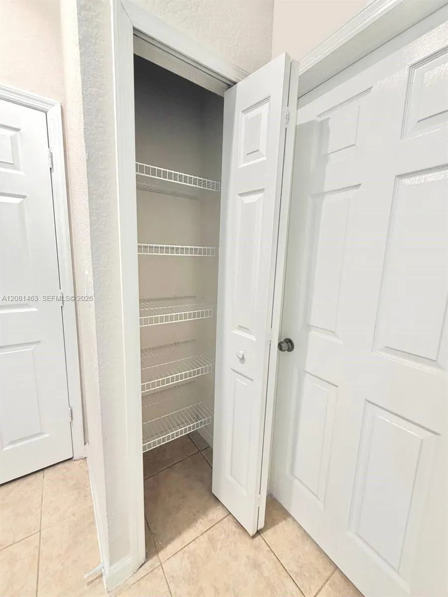 3431 W 80th St #207 Hialeah, FL 33018