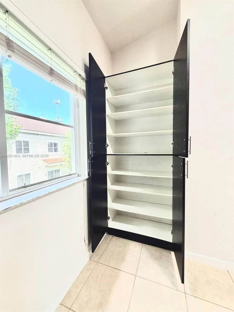 3431 W 80th St #207 Hialeah, FL 33018