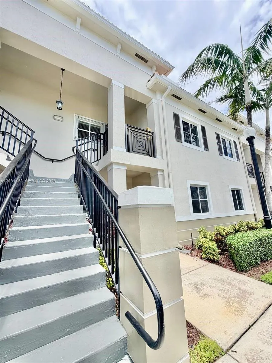 3431 W 80th St #207 Hialeah, FL 33018