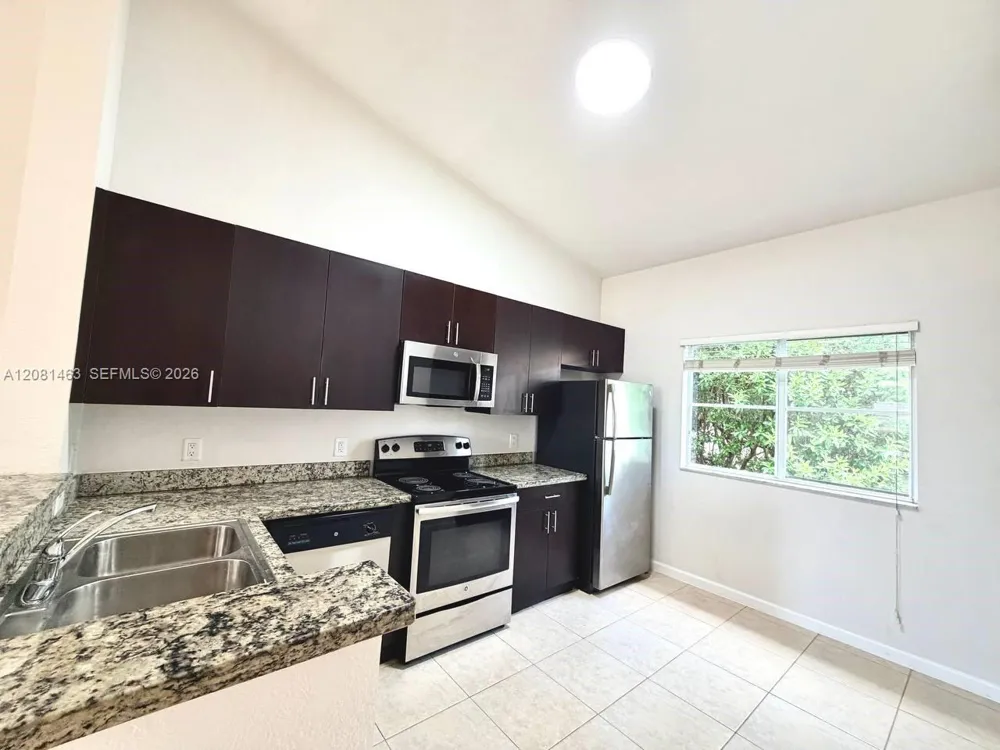 3431 W 80th St #207 Hialeah, FL 33018