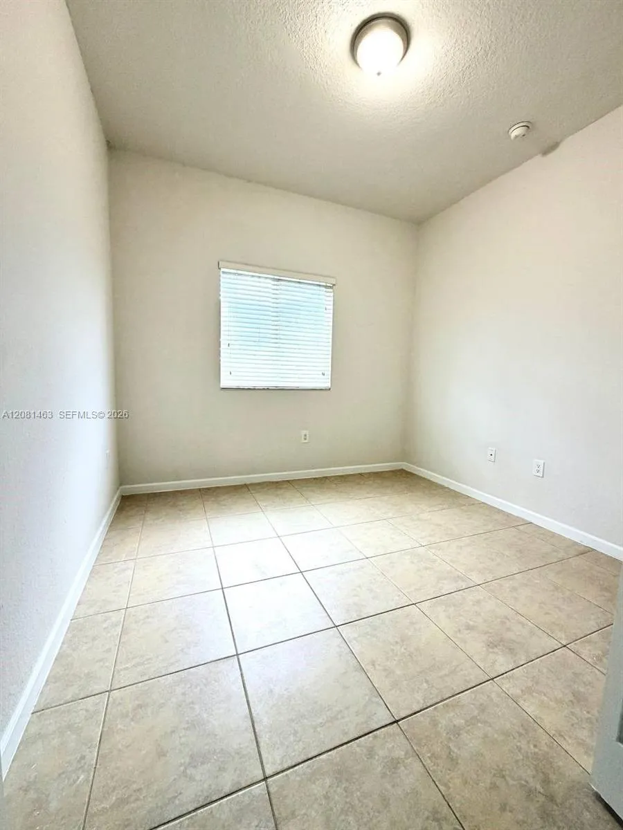 3431 W 80th St #207 Hialeah, FL 33018