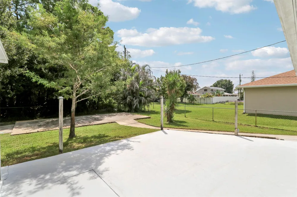1137 SW CURTIS STREET Port St. Lucie, FL 34983