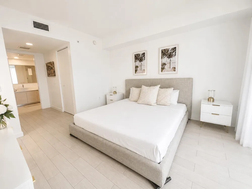 2602 E HALLANDALE BEACH BOULEVARD #R403 Hallandale Beach, FL 33009