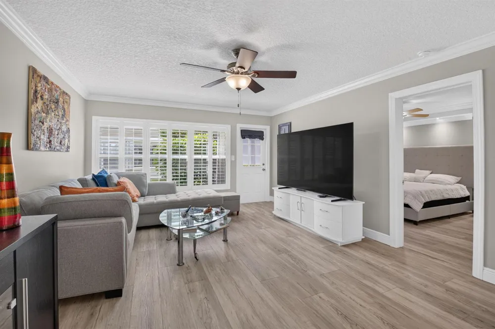 18940 Stewart Circle #5 Boca Raton, FL 33496