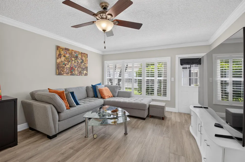 18940 Stewart Circle #5 Boca Raton, FL 33496