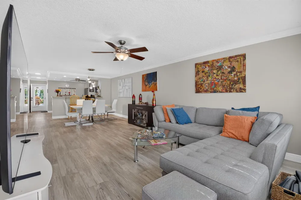 18940 Stewart Circle #5 Boca Raton, FL 33496